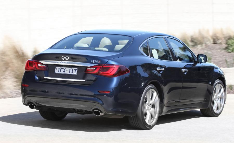  Infiniti Q70 S 2016 года  (AU) (фото 16 из 30)